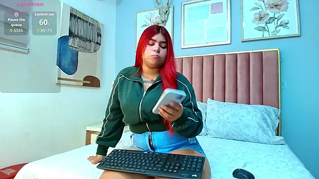 ScarlettWild  online show from December 3, 2025, 4:13 am