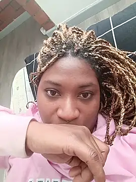 EvonyFoxxx online show from February 7, 2026, 2:03 pm