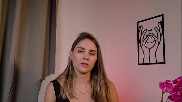 VictoriaNova  online show from February 14, 2026, 5:13 pm