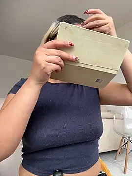 Snapshot of Elina_Hills chatting on March 1, 2026, 6:30 pm Elina Hills online show from March 1, 2026, 6:30 pm