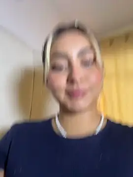 Elina Hills online show from January 5, 2026, 7:06 pm