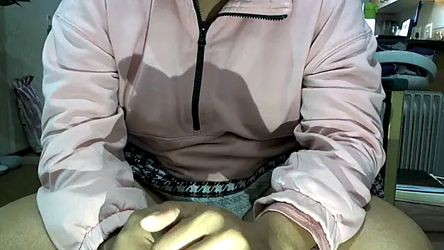 NewBeginnings8 online show from November 19, 2025, 6:13 am