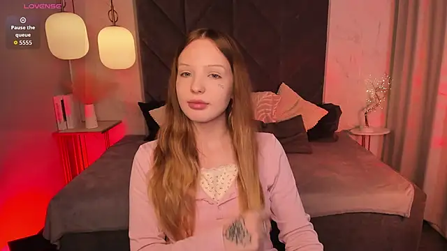 Snapshot of Iris_Fresh chatting on February 28, 2026, 9:03 pm Iris Fresh online show from February 28, 2026, 9:03 pm