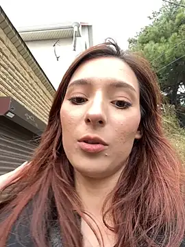 LilluKatten online show from November 19, 2025, 10:26 am