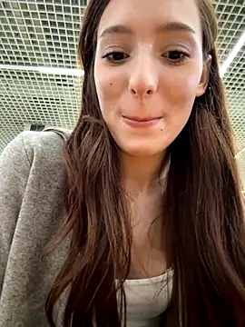 Snapshot of LilluKatten chatting on November 5, 2025, 10:18 am LilluKatten online show from November 5, 2025, 10:18 am