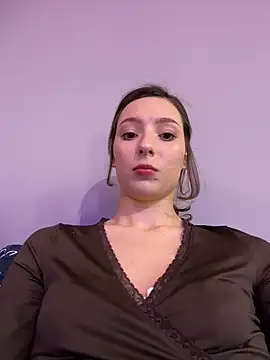 LilluKatten online show from February 11, 2026, 11:43 am