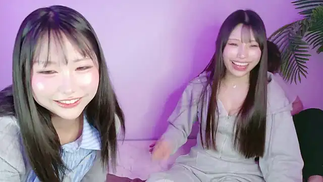 Snapshot of ferateku_rikachan chatting on February 19, 2026, 12:46 pm ferateku rikachan online show from February 19, 2026, 12:46 pm