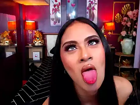 Plastique PATRICIA online show from March 22, 2026, 8:49 am