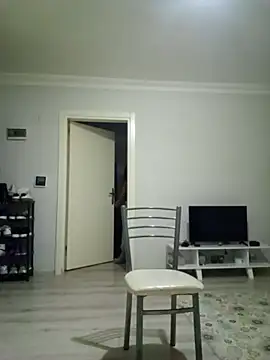 yasinesra757  online show from April 3, 2026, 6:14 pm