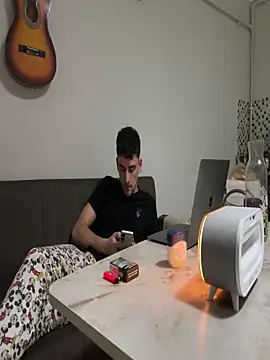 yasinesra757  online show from January 7, 2026, 1:43 am