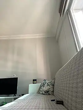 Snapshot of yasinesra757_ chatting on January 18, 2026, 9:13 am yasinesra757 online show from January 18, 2026, 9:13 am