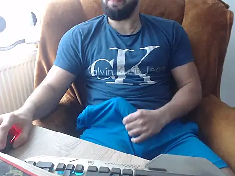 strongcoffee10 online show from November 11, 2025, 9:37 am