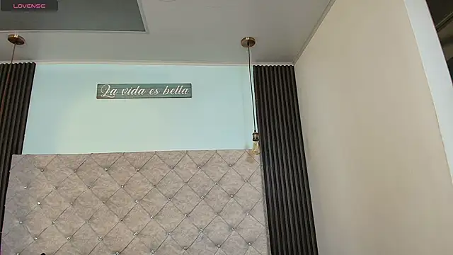 Snapshot of Liia_Leens chatting on November 22, 2025, 3:49 am Liia Leens online show from November 22, 2025, 3:49 am