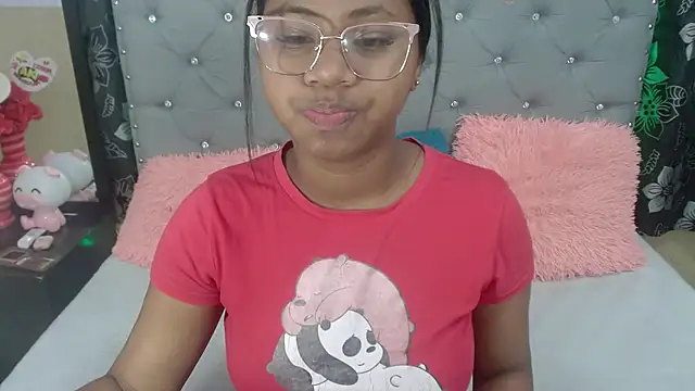 Snapshot of valentinavega18x chatting on February 24, 2026, 3:18 am valentinavega18x online show from February 24, 2026, 3:18 am