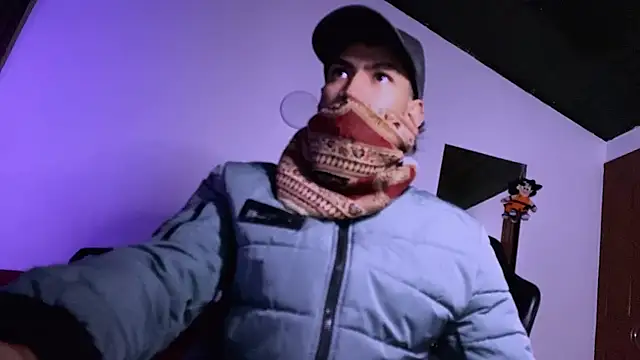 Snapshot of 3v1l chatting on February 18, 2026, 11:12 pm 3v1l online show from February 18, 2026, 11:12 pm