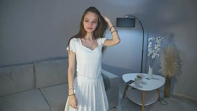 KarlaMagnett online show from November 3, 2025, 3:34 am