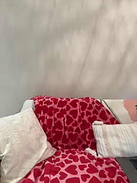 Snapshot of HotLdyllic chatting on February 11, 2026, 3:34 pm HotLdyllic online show from February 11, 2026, 3:34 pm