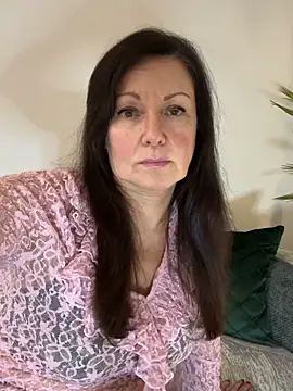 Snapshot of HotLdyllic chatting on March 1, 2026, 6:08 pm HotLdyllic online show from March 1, 2026, 6:08 pm