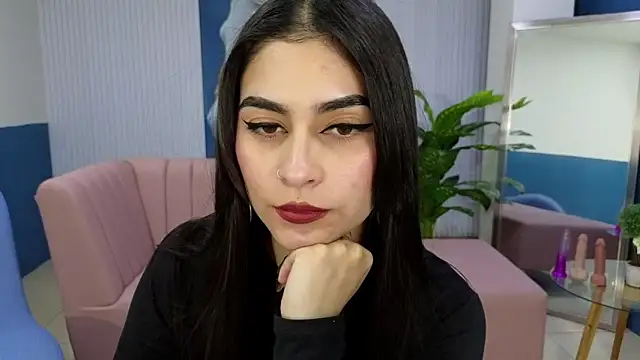 amy lovelydoll online show from May 6, 2026, 7:18 pm