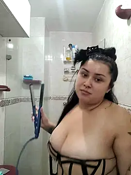 Snapshot of CurvyNoir chatting on November 21, 2025, 4:06 pm CurvyNoir online show from November 21, 2025, 4:06 pm