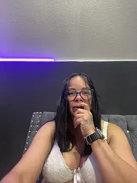 sofia lopez70 online show from May 25, 2026, 12:48 pm