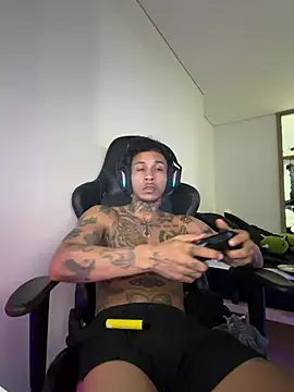 Royaltysosa1998 online show from July 26, 2026, 2:18 am