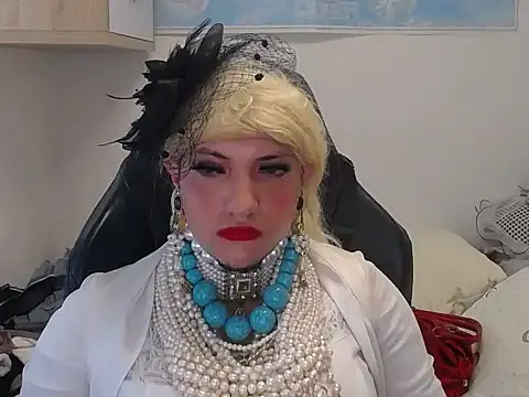 VanesaCrossic online show from June 5, 2026, 10:21 am