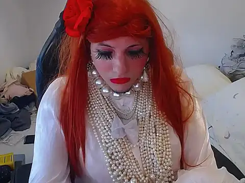 VanesaCrossic online show from August 1, 2026, 11:41 am