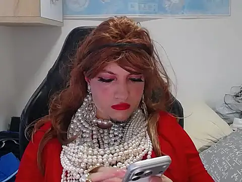 Snapshot of VanesaCrossic chatting on February 7, 2026, 10:01 am VanesaCrossic online show from February 7, 2026, 10:01 am