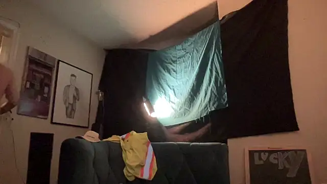 IntimeWild online show from April 6, 2026, 12:39 am