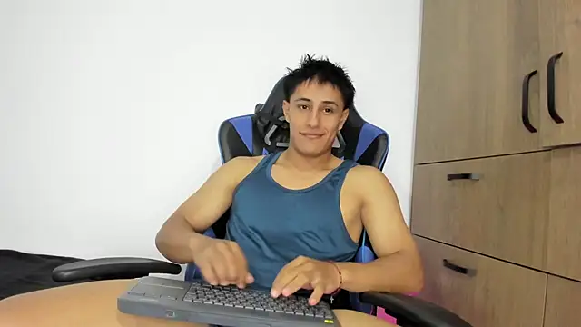 dorman boy online show from November 28, 2025, 3:56 pm