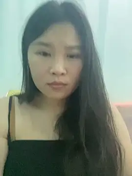 Blue-nice123 online show from November 6, 2025, 3:27 pm