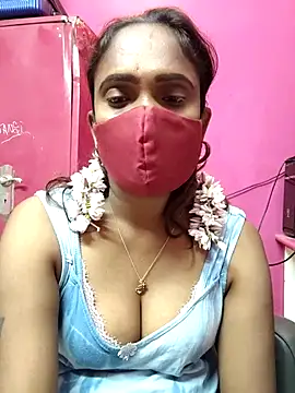 Snapshot of Queen-dhivya chatting on February 14, 2026, 4:29 pm Queen-dhivya online show from February 14, 2026, 4:29 pm