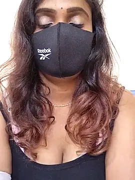 Snapshot of Queen-dhivya chatting on November 17, 2025, 7:56 am Queen-dhivya online show from November 17, 2025, 7:56 am