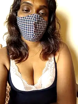 Snapshot of Queen-dhivya chatting on December 20, 2025, 10:18 am Queen-dhivya online show from December 20, 2025, 10:18 am