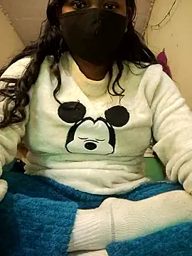 cuteriya5 online show from January 19, 2026, 1:37 pm