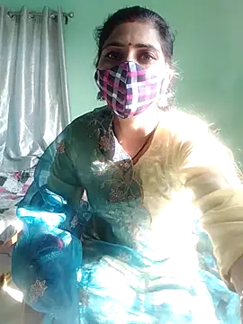 Snapshot of Divine_Lustt chatting on February 20, 2026, 9:11 am Divine Lustt online show from February 20, 2026, 9:11 am