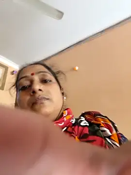 Hot-Sana2 online show from April 18, 2026, 7:11 am