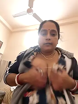 Hot-Sana2 online show from November 16, 2025, 5:17 pm