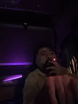 Snapshot of JanSy0 chatting on December 21, 2025, 8:42 pm JanSy0 online show from December 21, 2025, 8:42 pm