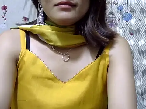 maira 33 online show from February 8, 2026, 8:17 pm