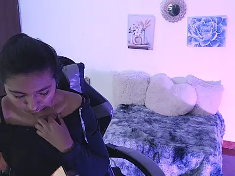 Snapshot of Samanta_777 chatting on February 2, 2026, 7:46 pm Samanta 777 online show from February 2, 2026, 7:46 pm