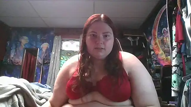 Amberstardusk online show from November 5, 2025, 2:20 pm