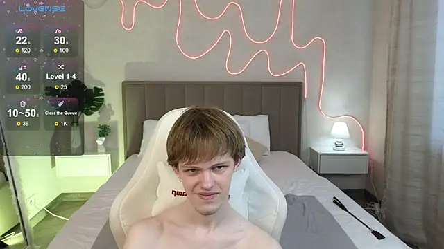 Fakeangel87 online show from November 12, 2025, 4:38 am