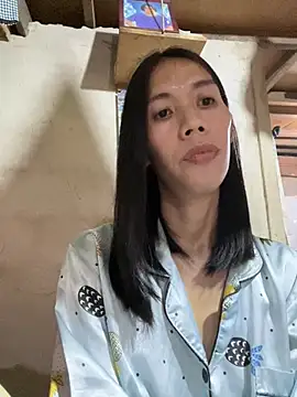 Snapshot of bellaUtops chatting on February 22, 2026, 1:35 pm bellaUtops online show from February 22, 2026, 1:35 pm