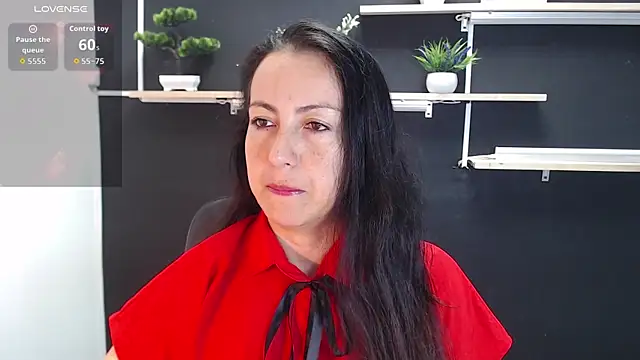 Lauryn Jones online show from May 15, 2026, 6:06 pm