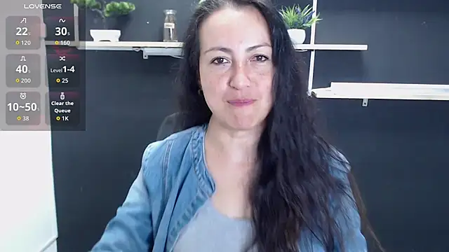 Lauryn Jones online show from May 26, 2026, 5:33 pm