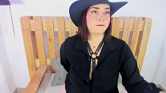 Snapshot of Romina_foxxx_ chatting on November 7, 2025, 11:59 am Romina foxxx online show from November 7, 2025, 11:59 am