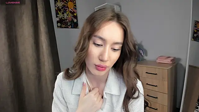 VvesssbZe online show from November 25, 2025, 8:14 am