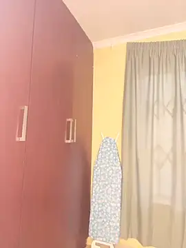 MiyaXo2 online show from November 30, 2025, 3:13 pm